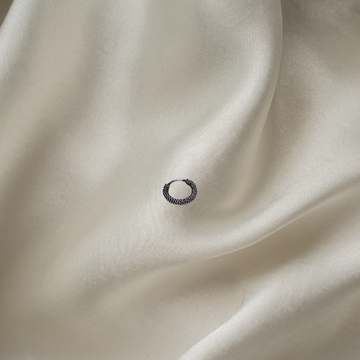 925 silver nose ring, a simple and elegant accessory for everyday wear.