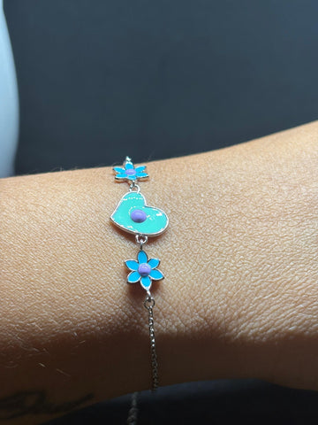 Lovely 925 silver heart enamel bracelet, offering a pop of color and a heartfelt design for your wrist.