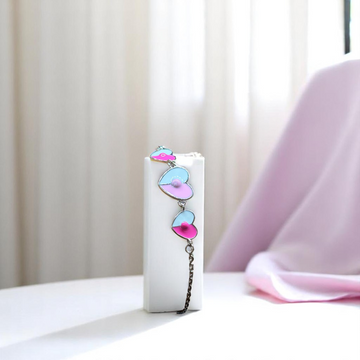 Lovely 925 silver heart enamel bracelet, offering a pop of color and a heartfelt design for your wrist.