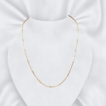 Chic 925 silver rose gold plated neck chain, adding a luxurious and contemporary touch to your outfit.