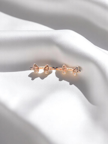 Elegant 925 silver rose gold-plated toe rings, offering a stylish and sophisticated design for your feet.