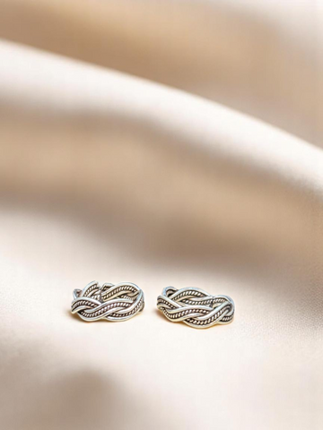 Stylish 925 silver oxidized toe rings, designed to add a vintage charm to your foot jewelry collection.