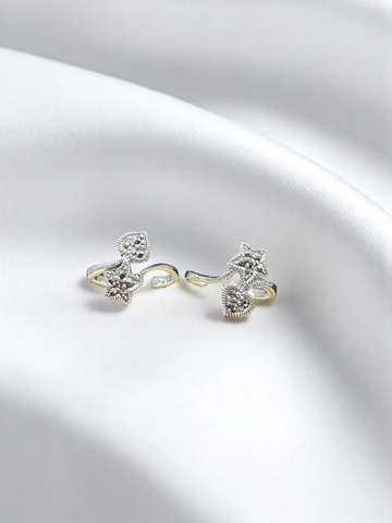 925 silver oxidized star toe rings, designed to add a celestial touch to your toe ring collection.