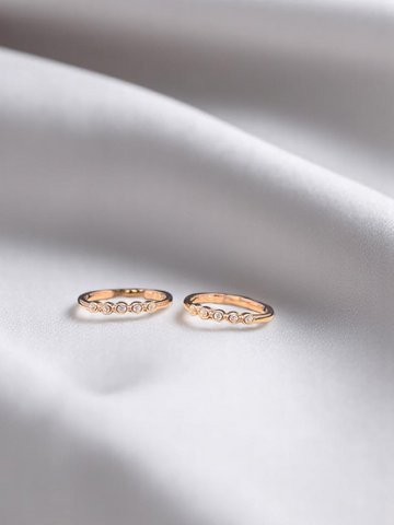 Elegant 925 silver rose gold-plated toe rings, offering a stylish and sophisticated design for your feet.