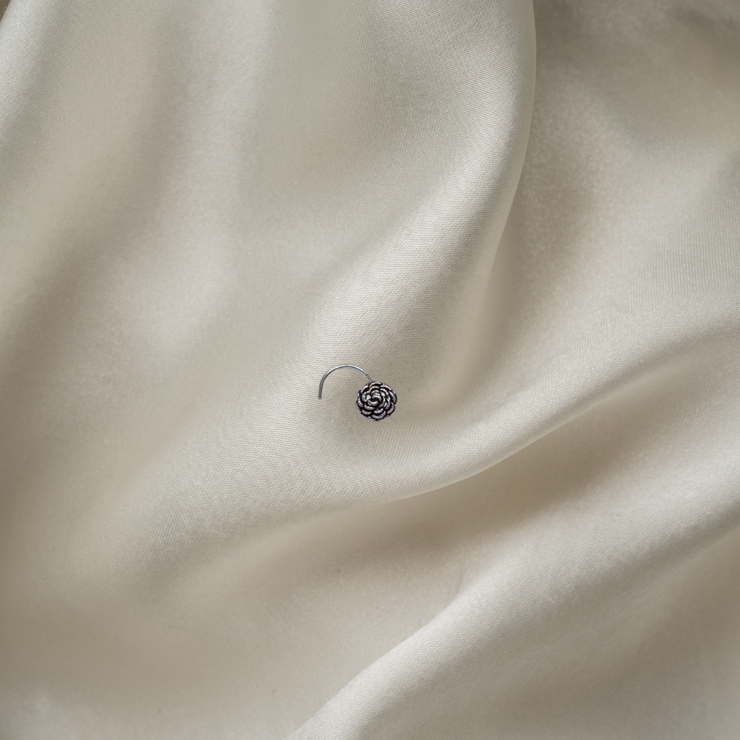 Silver Flower Nose Pin