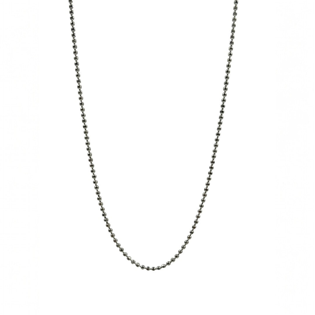 Bold and masculine 925 silver neck chain for men.