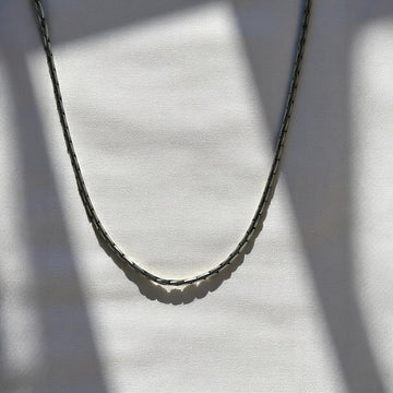 Bold and masculine 925 silver neck chain for men.