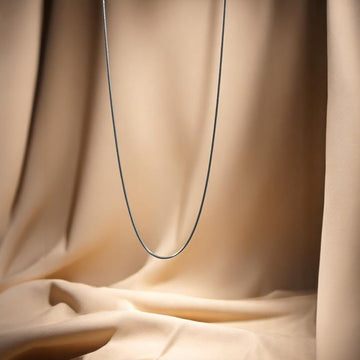 Bold and masculine 925 silver neck chain for men.