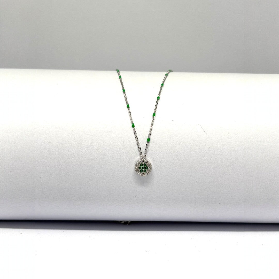 Minimalist 925 silver ultra-lightweight necklace, designed for everyday wear with an elegant and simple appeal.