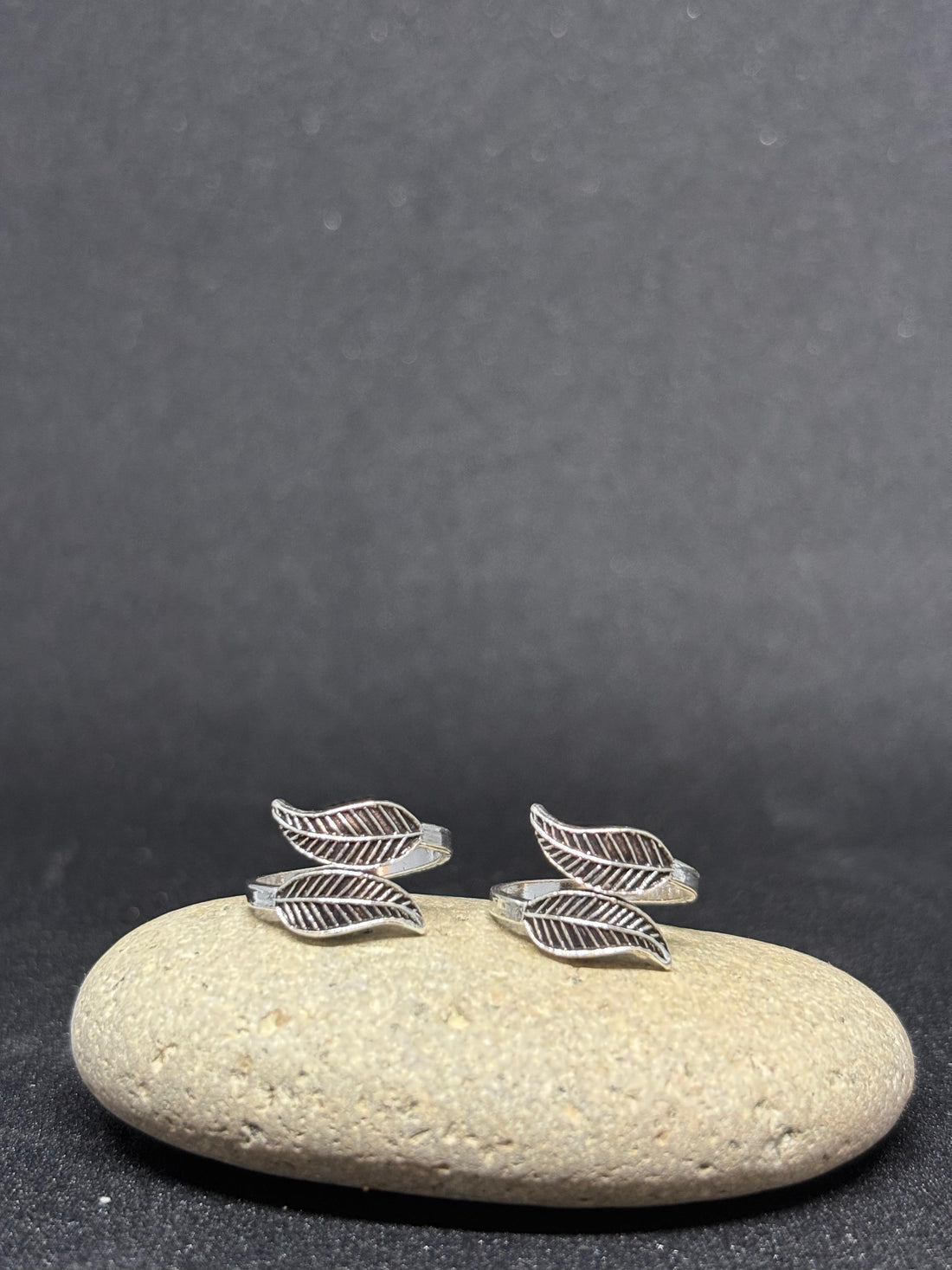 925 Silver  Oxidized Leaf Toe Rings