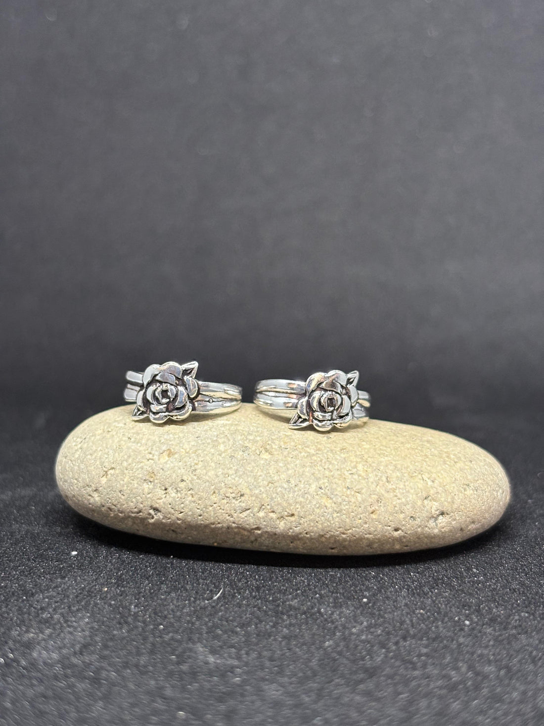 925 Silver Oxidized Flower Toe Rings