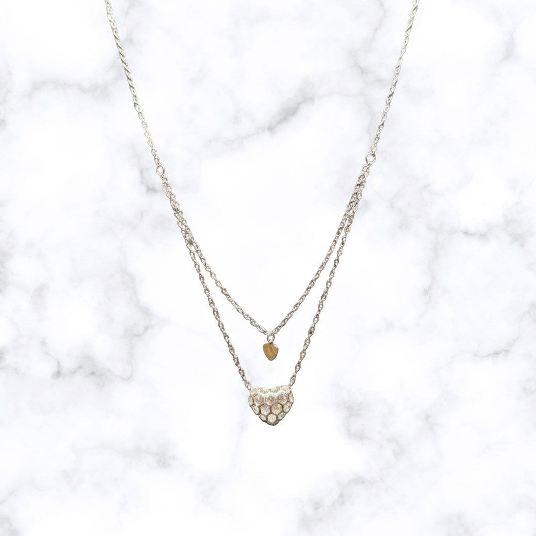 Lovely 925 silver heart pendant necklace for a classic look.