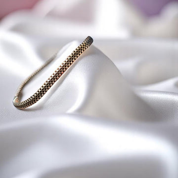 Masculine 925 silver bracelet with a bold, refined design.