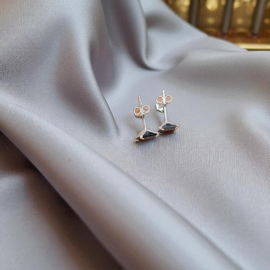 BlingbyAnvika 925 sterling silver square stud earrings with black stones. Timeless, elegant design for versatile wear.