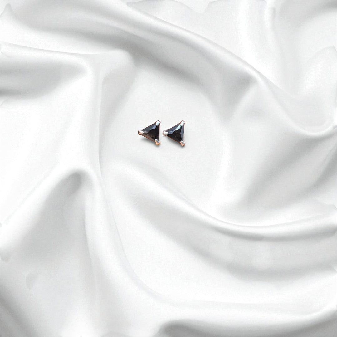 BlingbyAnvika 925 sterling silver triangle studs with black stones, elegant and timeless accessory.