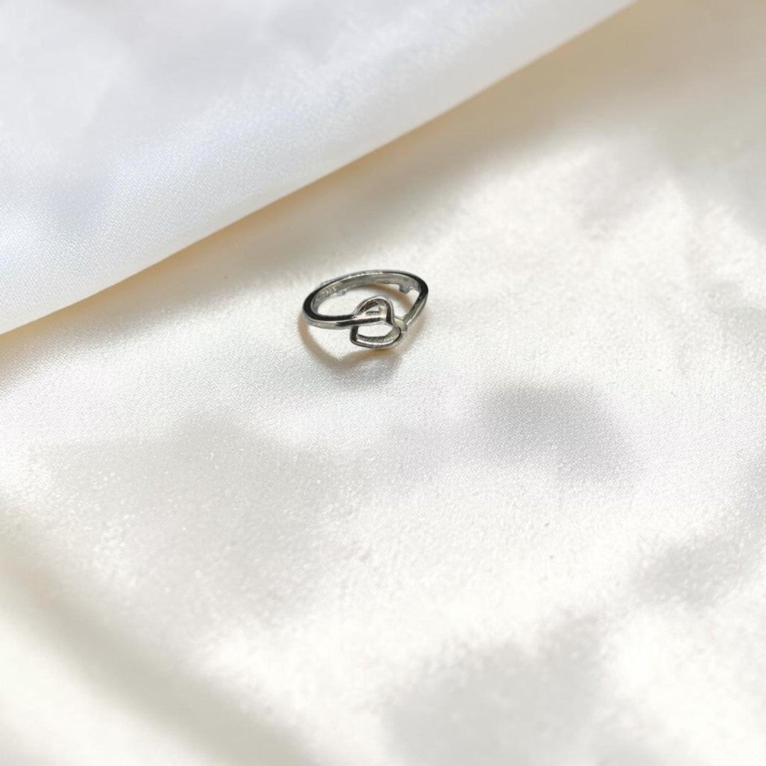 BlingbyAnvika delicate sterling silver open heart ring, minimalist and romantic.